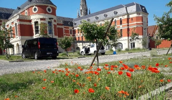 solutions-fondees-sur-la-nature-parking-permeable