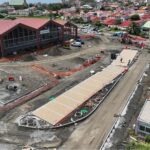 Milieu des travaux - Pose des dalles et pavés jaunes