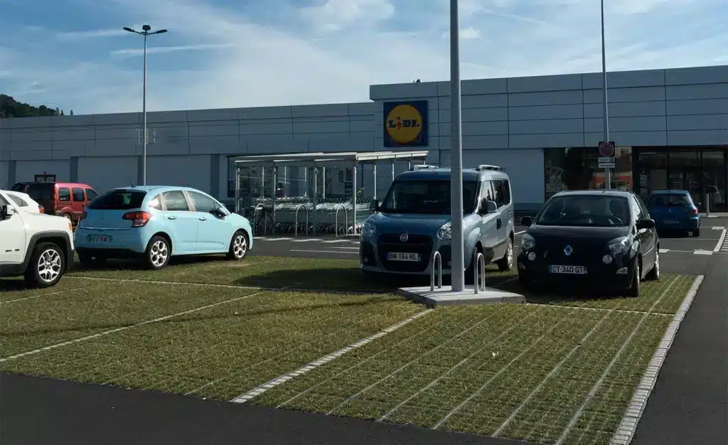 Parking commercial végétalisé à forte fréquentation, c&rsquo;est possible avec O2D !