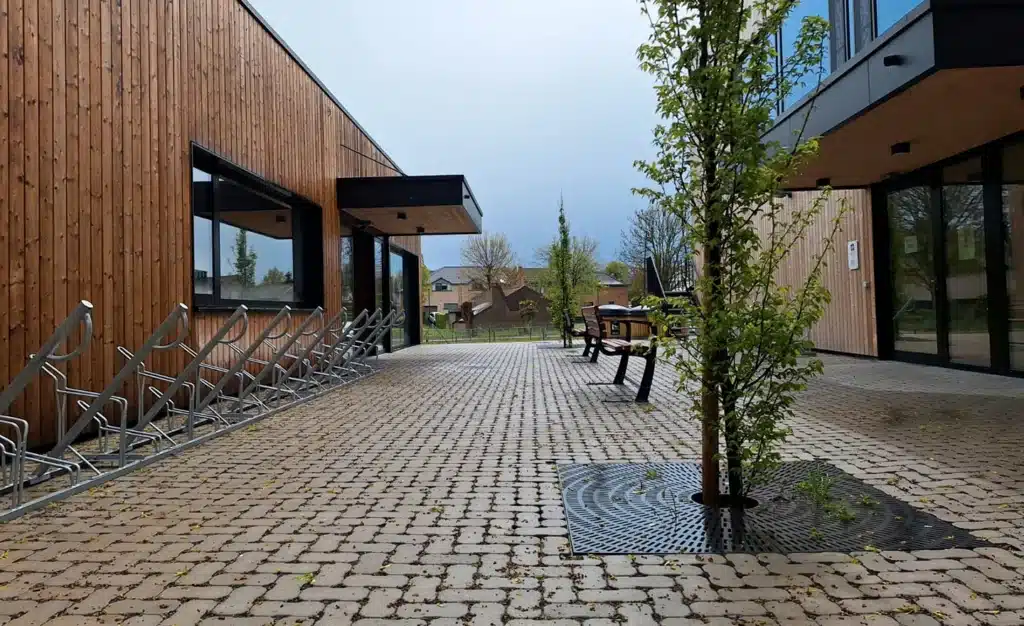 Travaux d&rsquo;aménagement à La Louvière : parking perméable au Gazomètre