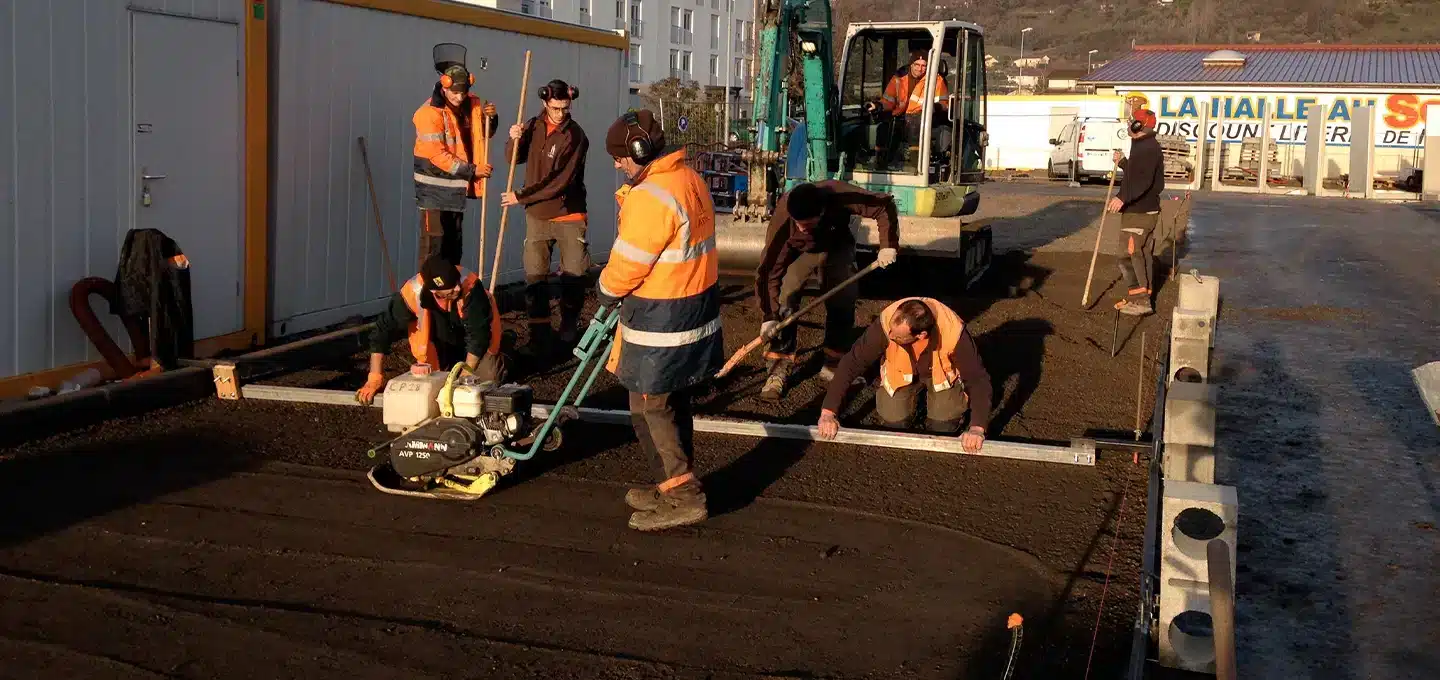 Mise en oeuvre des fondations fertiles et pode des dalles O2D GREEN