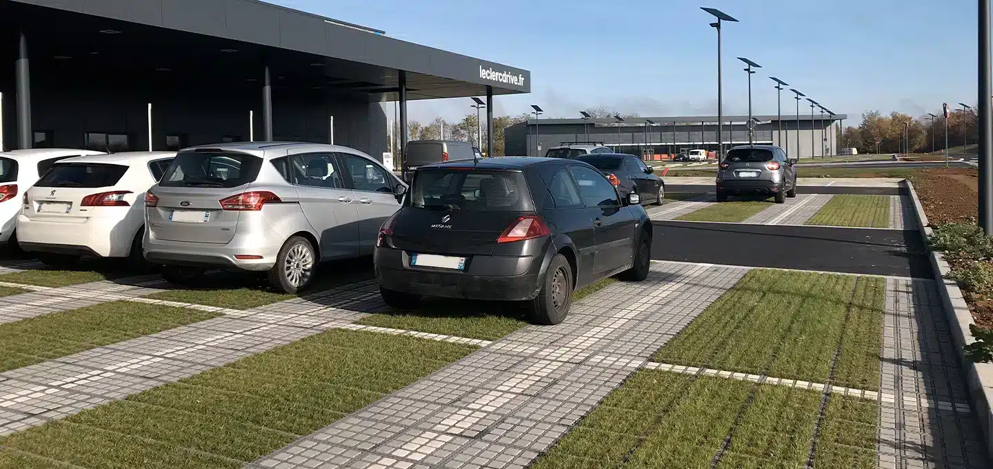 Mise en service du parking vert pour un drive commercial
