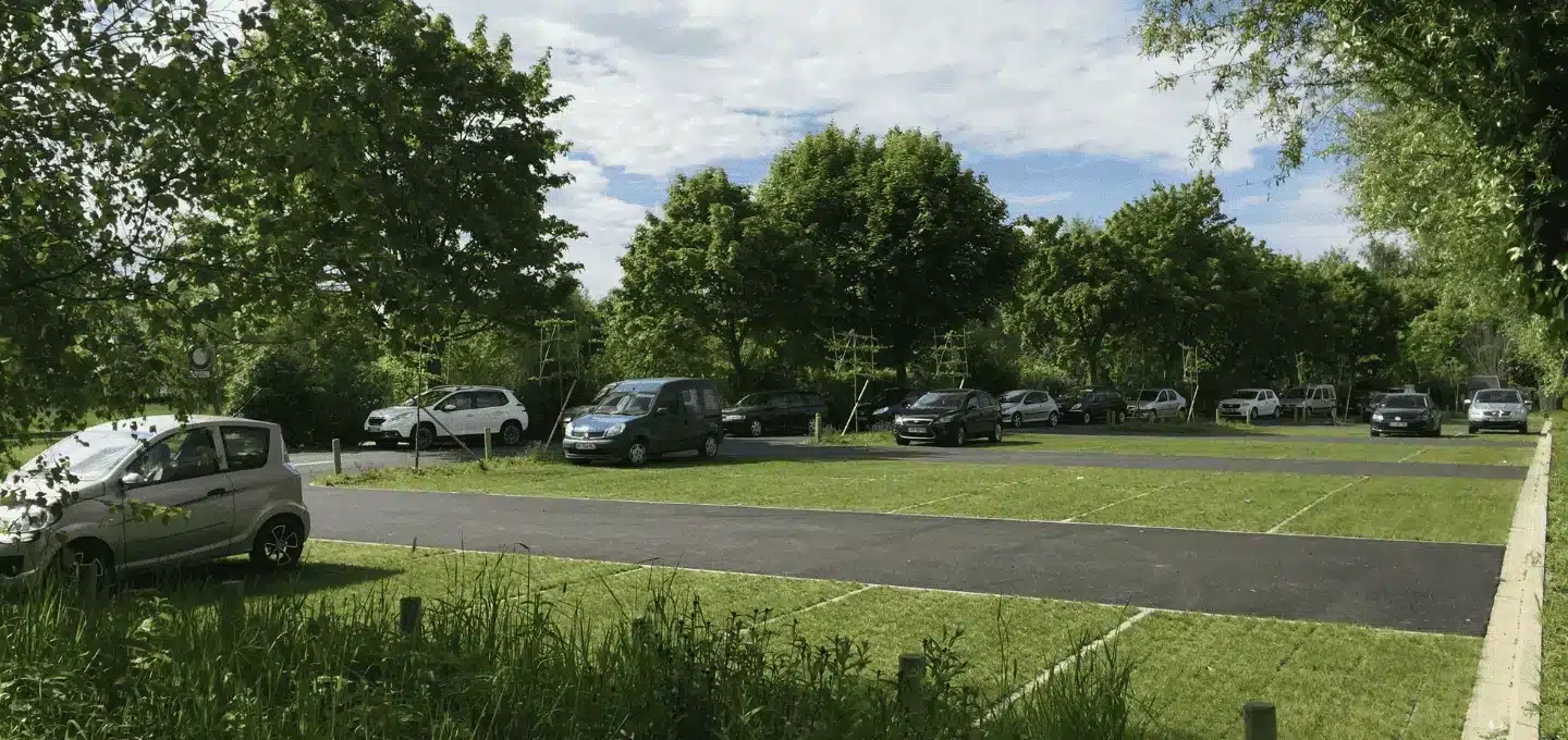 Stationnement perméables végétalisés