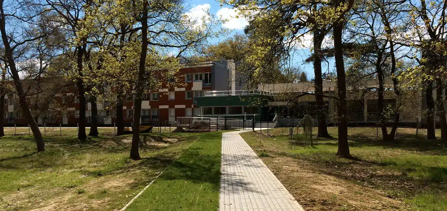 accès pompier pavés et gazon