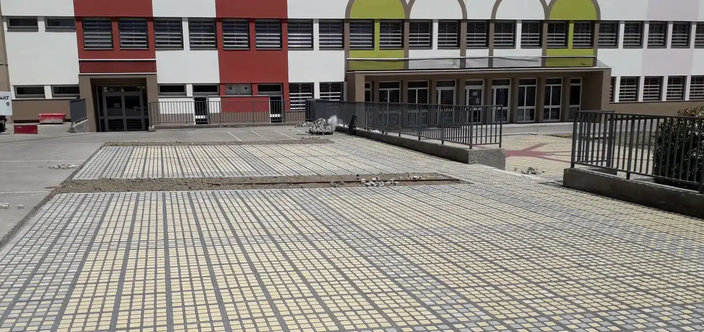 cour d'école desimpermeéabilisée