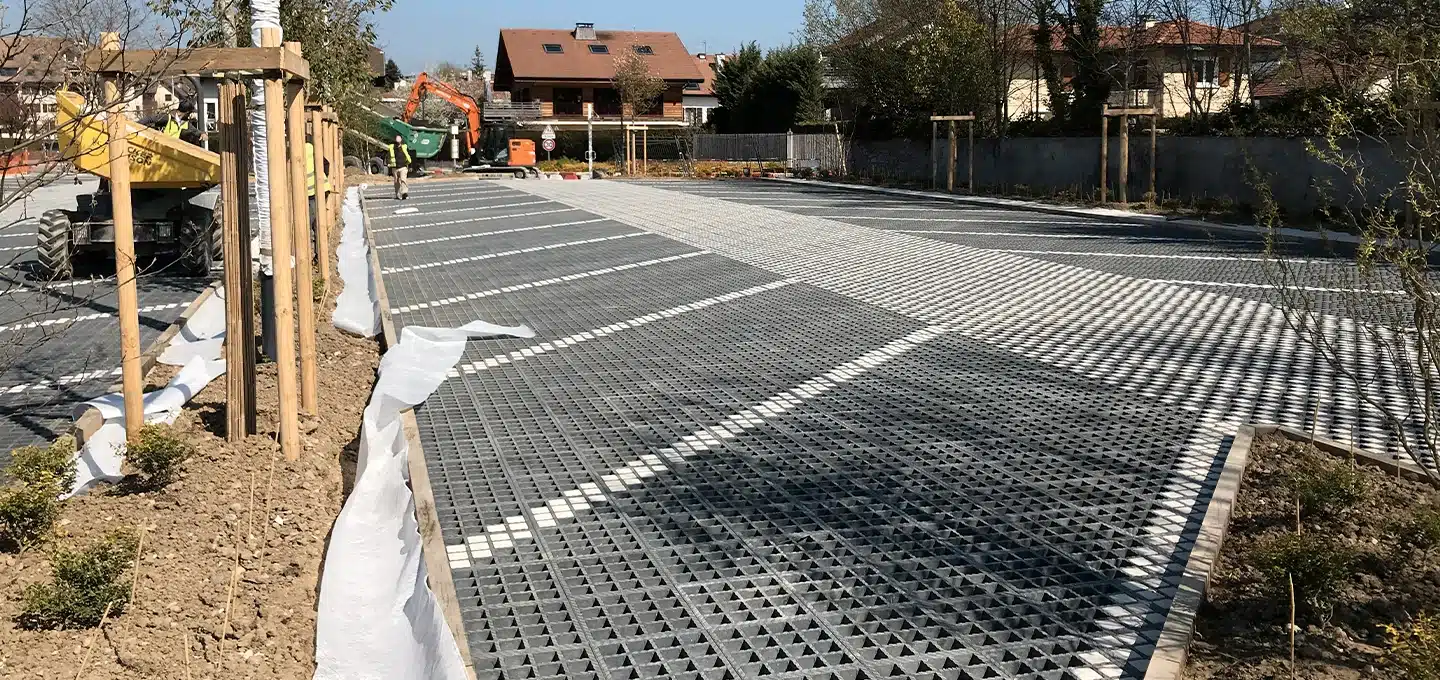 parking gazon lieu touristique travaux