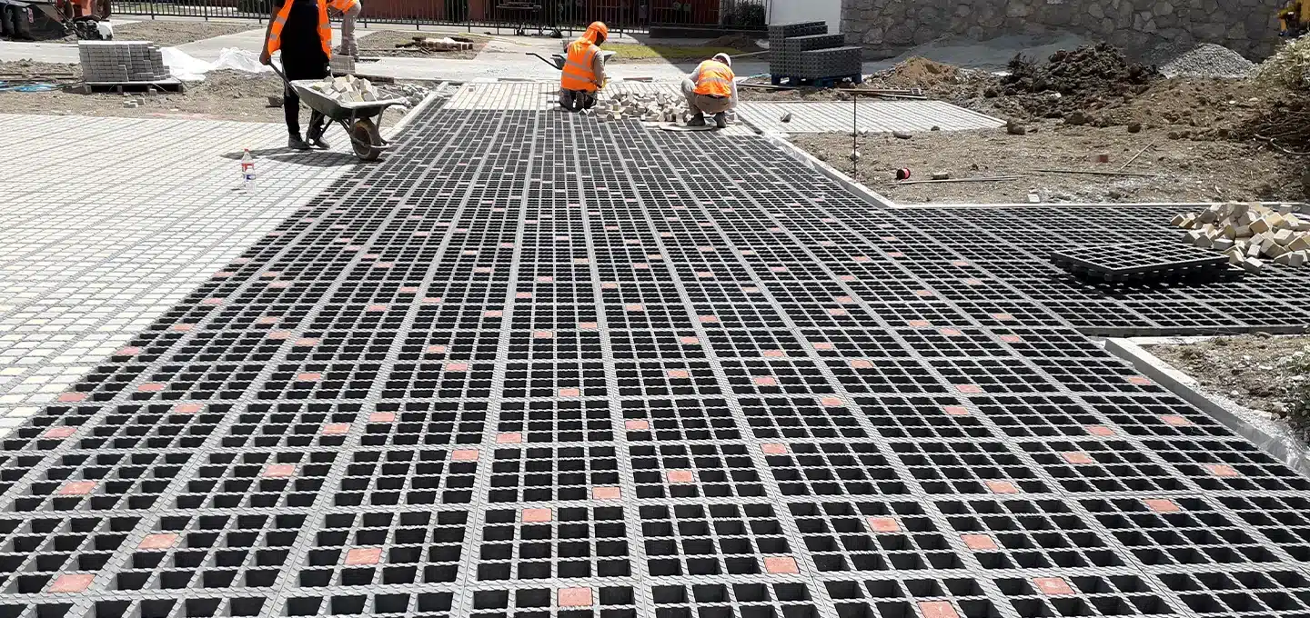 pavés pour cours d'école désimperméabilisée