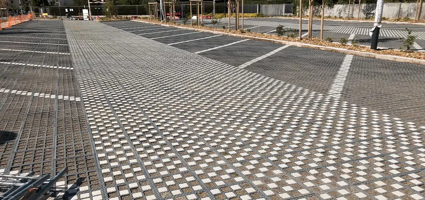 travaux parking gazon